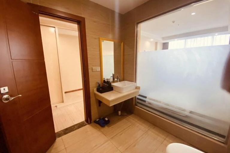 Bathroom 4, Hongye Holiday Hotel, Zhaotong