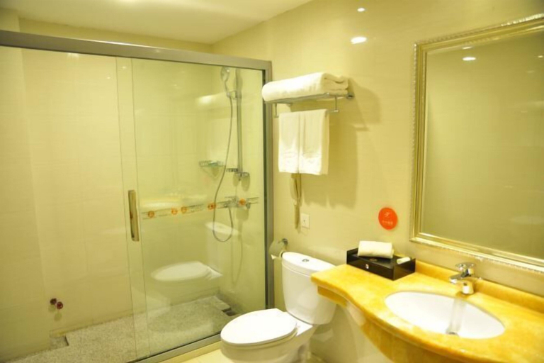 Bathroom 4, Shenhang Yinju Mingzhu Hotel, Jiaxing