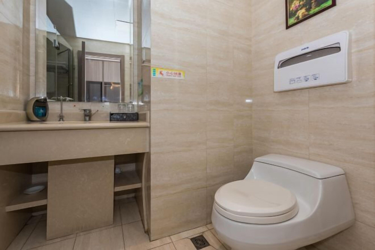 Bathroom 3, Beijing Tianchi Homeland Hotel, Beijing