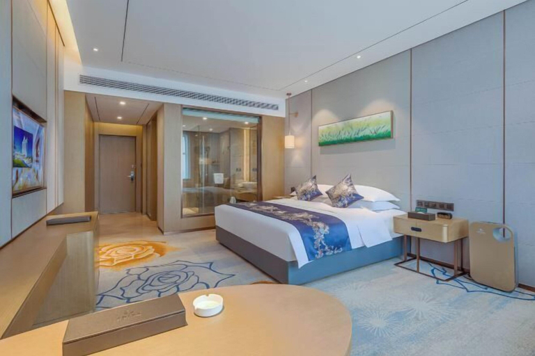 Bedroom 2, Ronghu Hotel, Yueyang