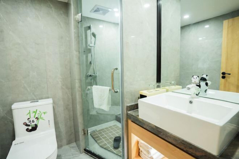 Bathroom 4, Panda Prince Hotel, Dazhou