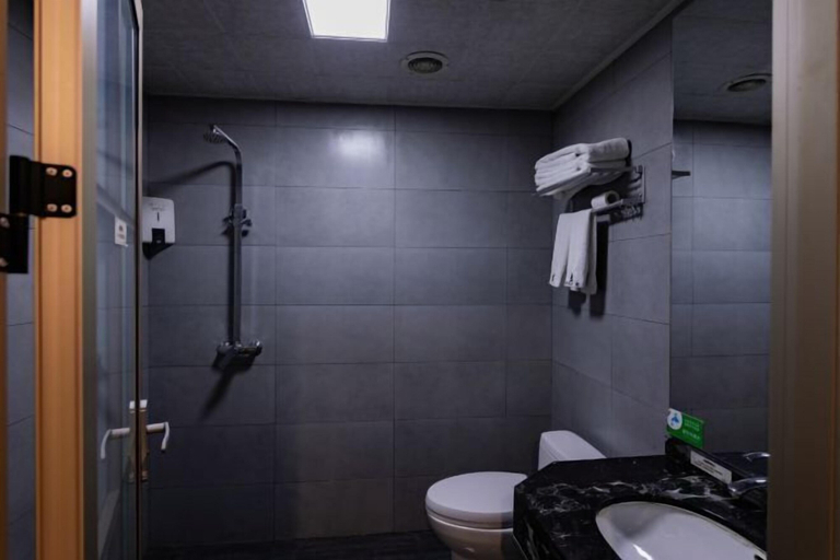 Bathroom 3, Lanzhou Jinyuan Zhijia Hotel, Lanzhou