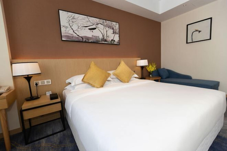 Bedroom 3, Canal Hotel, Jiaxing