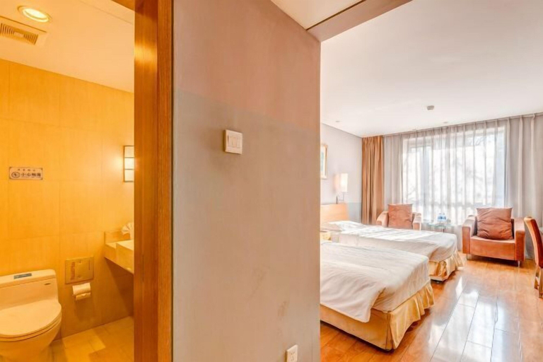 Bedroom 3, Qiangang Hotel, Tangshan