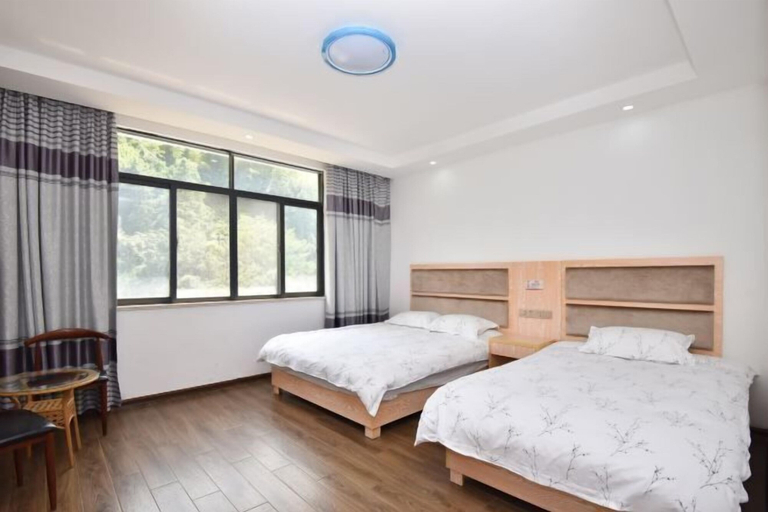 Bedroom 1, Yiyuanchun Shanju Hotel, Huangshan
