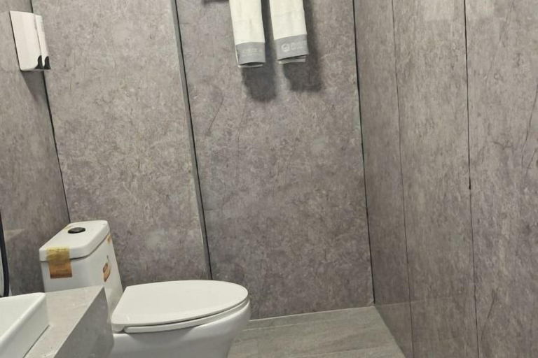 Bathroom 3, Meilan Haiyue Hotel, Haikou