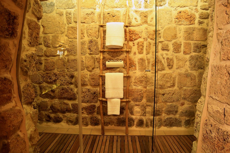 Bathroom, Zidan Sarai