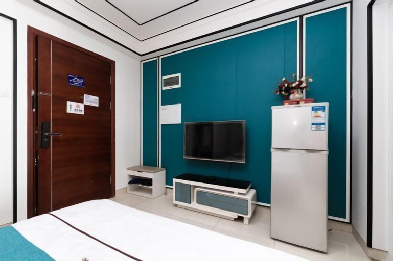 Bedroom 25