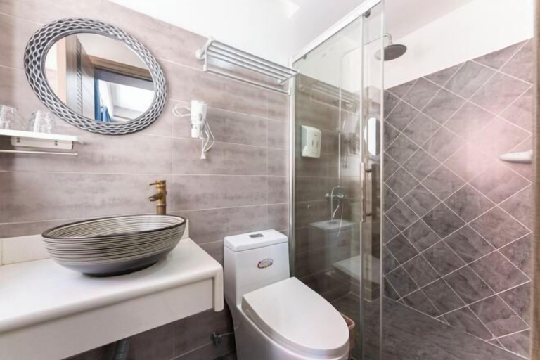 Bathroom 3, BCDJ The inn, Zhoushan