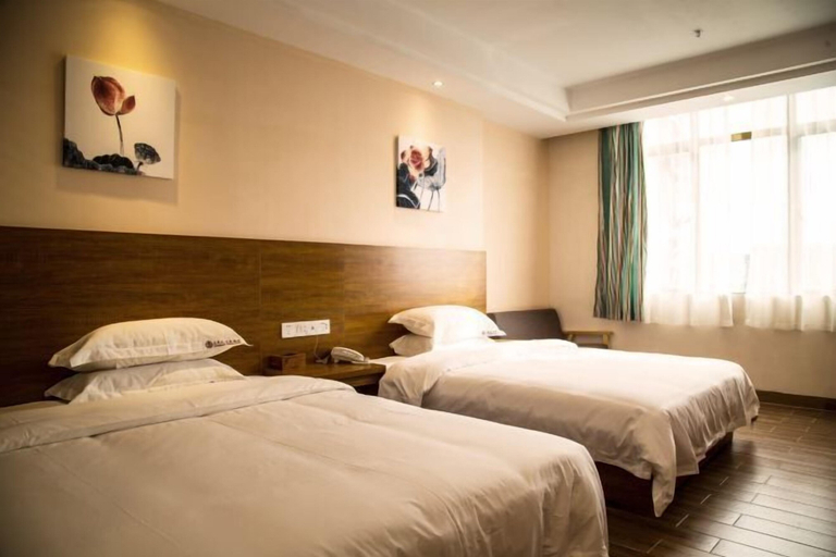 Bedroom 2, Sanyuesan Theme Hotel, Qingyuan