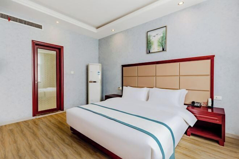 Bedroom 3, Xinyu Donghu Four Seasons Hotel, Xinyu
