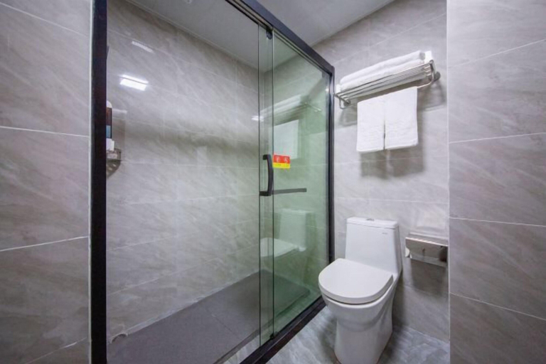 Bathroom 3, Wulingyuan Hotel, Zhangjiajie