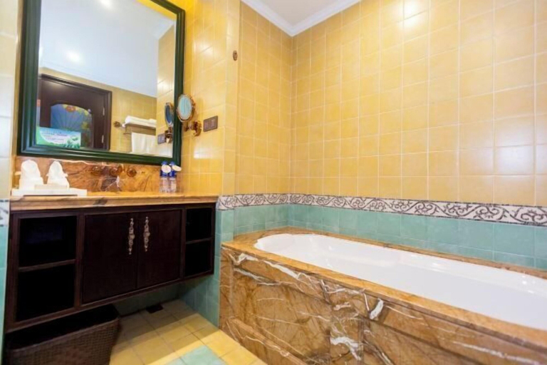 Bathroom 4, Fantawild Holiday Hotel, Zhengzhou