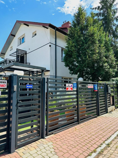 Others 5, Pokoje i Apartamenty Willa Bielany, Warsaw