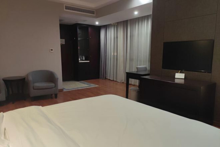 Bedroom 12