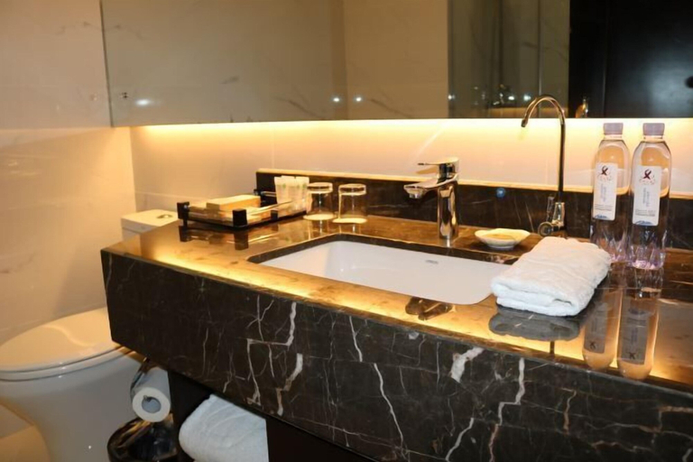 Bathroom 3, Jincheng Hotel, Weifang