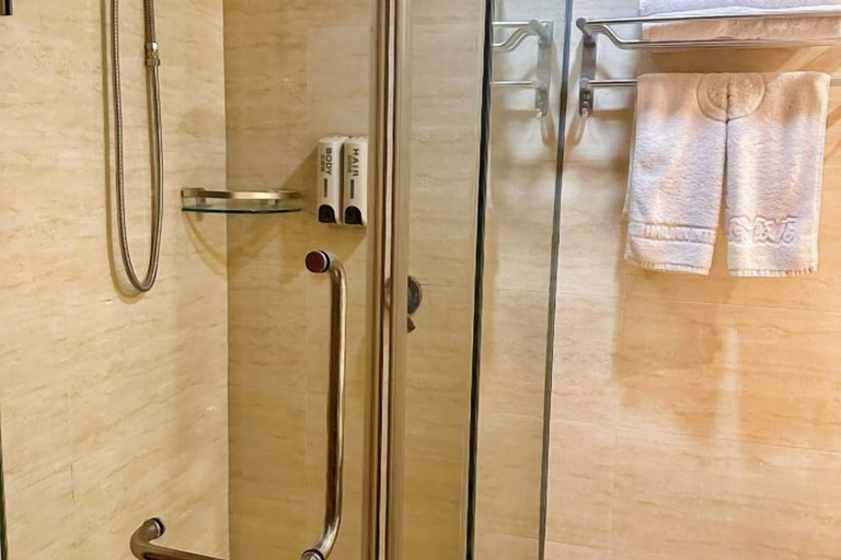 Bathroom 3, Hailian Xianggan Hotel, Ji'an