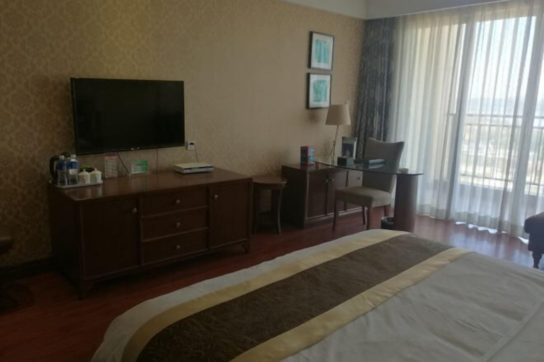 Bedroom 3, Tianju Caohai Holiday Hotel, Bijie