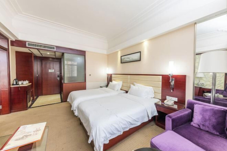 Bedroom 3, Melodious & Cozy Hotel, Xianning