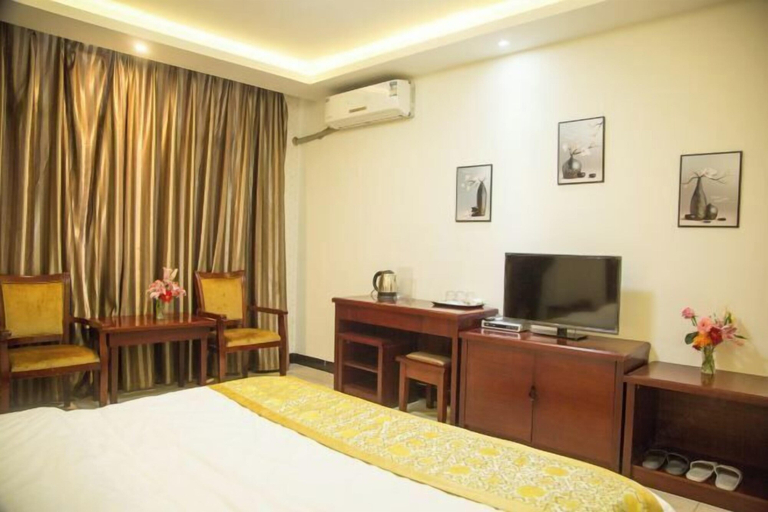 Bedroom 2, Longge Express Inn, Qujing