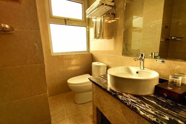 Bathroom 3, Meishan Hotel (County Government Store), Handan