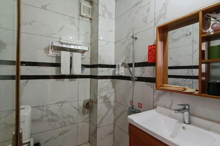 Bathroom 4