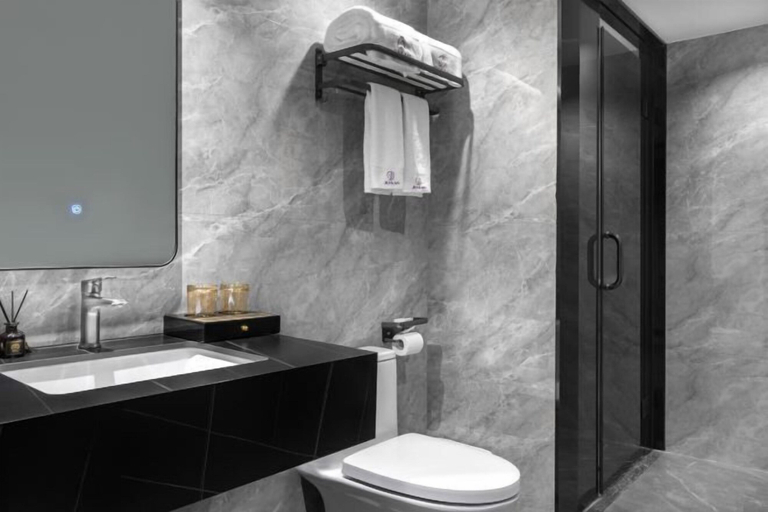 Bathroom 3, Junlan Hotel, Shenzhen