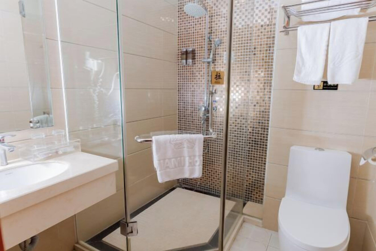 Bathroom 4, Meiyamei Hostel, Jiangmen