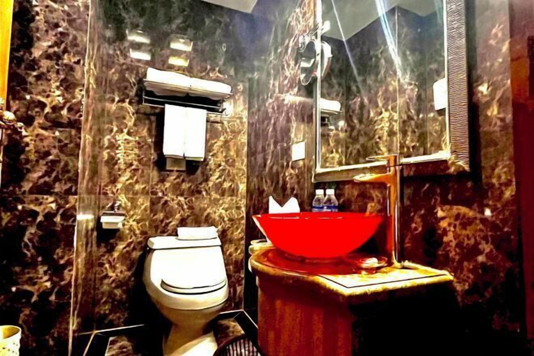 Bathroom 3, Huang Du Big Hotel, Shantou