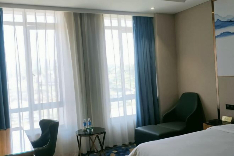 Bedroom 3, Xingpeng International Hotel, Xiangxi Tujia and Miao