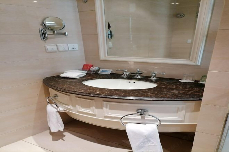 Bathroom 4, Kaiyuan International Hotel, Jiaxing