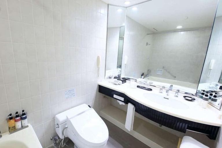 Bathroom 4