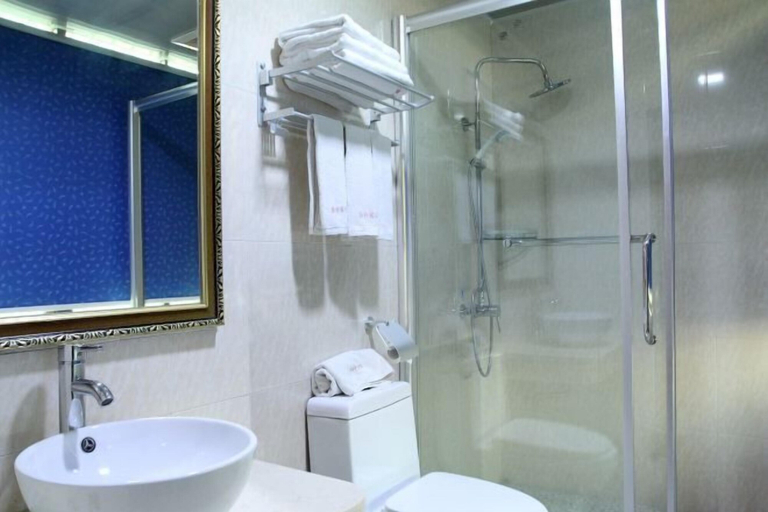 Bathroom 4, Huaxuan Hotel, Jiangmen