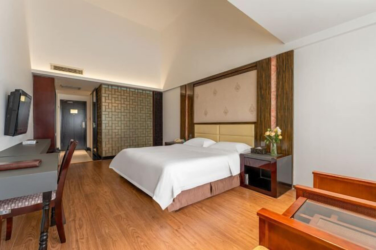 Bedroom 2, Jiu Hu Shan Hotel, Hezhou