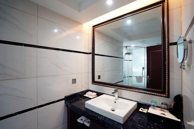 Bathroom 4, Tianzi International Hotel, Xiaogan