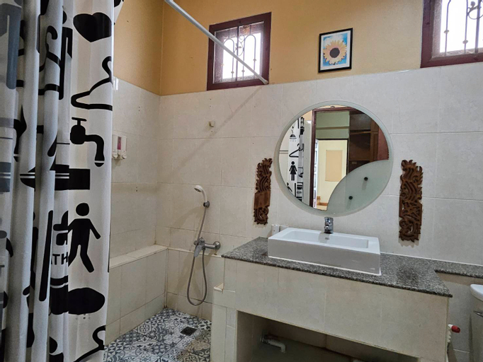 Bathroom 5