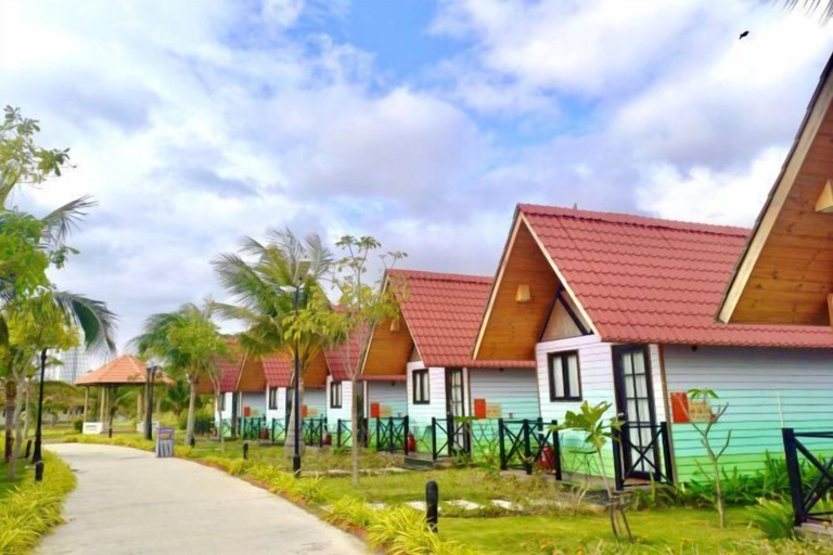 Exterior 5
