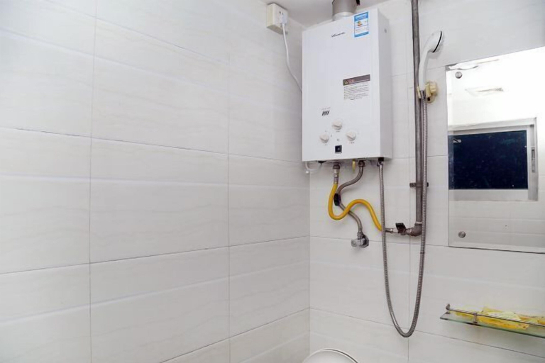 Bathroom 3, Guangyin Guest House, Shenzhen
