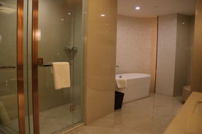 Bathroom 4, Tianming Jinjiang International Hotel, Zhoukou