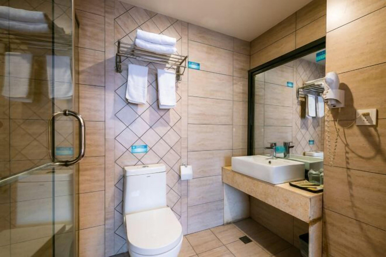Bathroom 3, Hengda Hotel (High-speed Railway Station Branch), Tongren