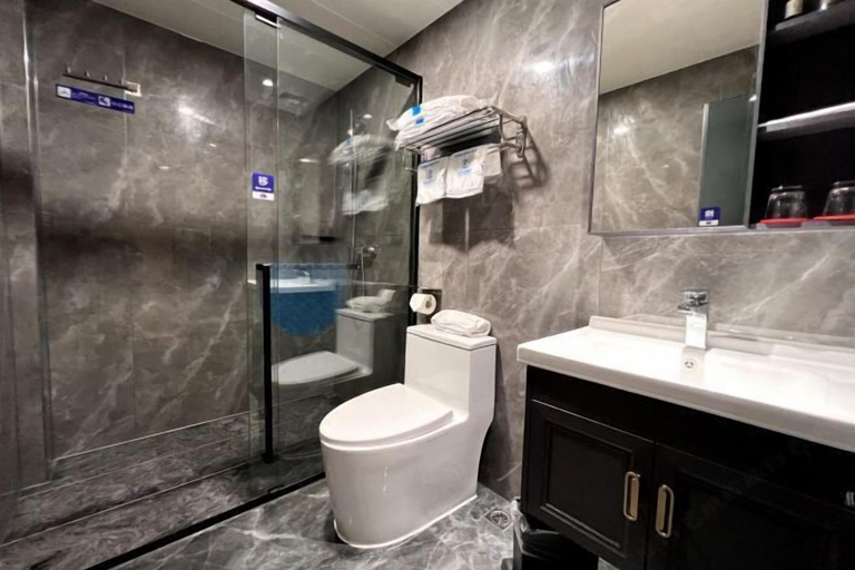 Bathroom 4, Jiangmen ParkLane Hotel (Xiangshan Park Xinqiao Branch), Jiangmen