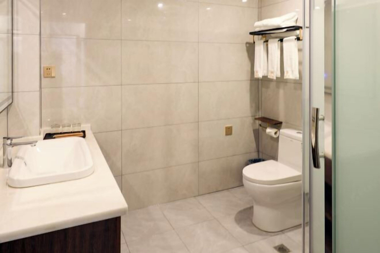 Bathroom 3, Nanyue Vegetarian Hall, Hengyang