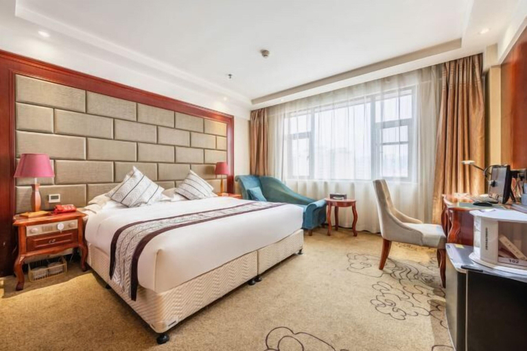 Bedroom 3, Qin Hai International Hotel, Baiyin