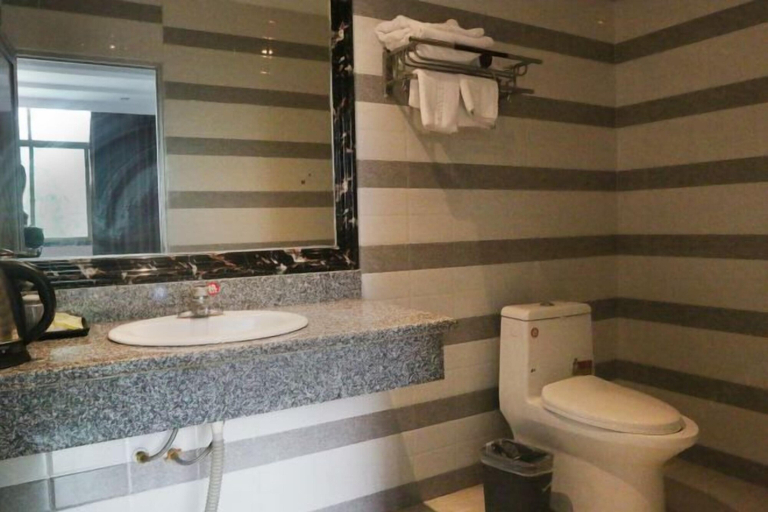 Bathroom 4, starhao hotel, Chongqing