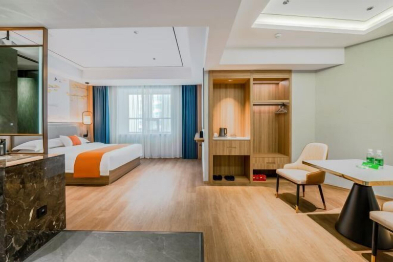 Bedroom 3, Dongtingchun, Loudi