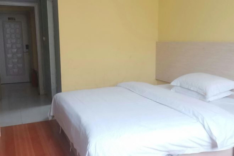 Bedroom 3, Jinxin Hotel, Hezhou