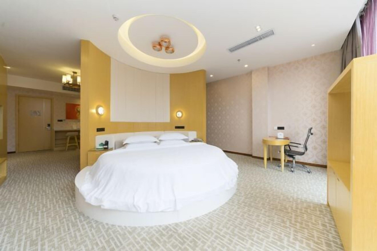 Bedroom 9
