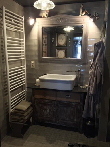 Bathroom 2, Le Relais de Chassepierre, Luxembourg