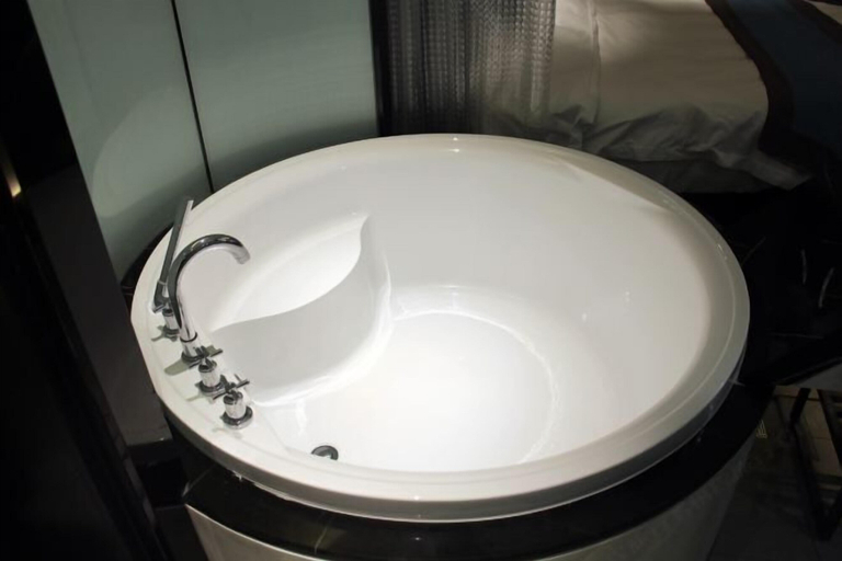 Bathroom 3, Yunman Life Hotel, Luzhou