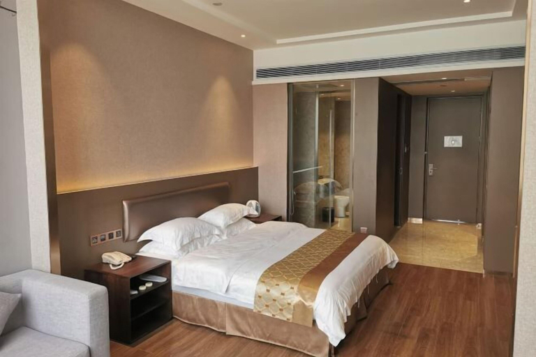 Bedroom 3, The Dynast's Hotel, Foshan